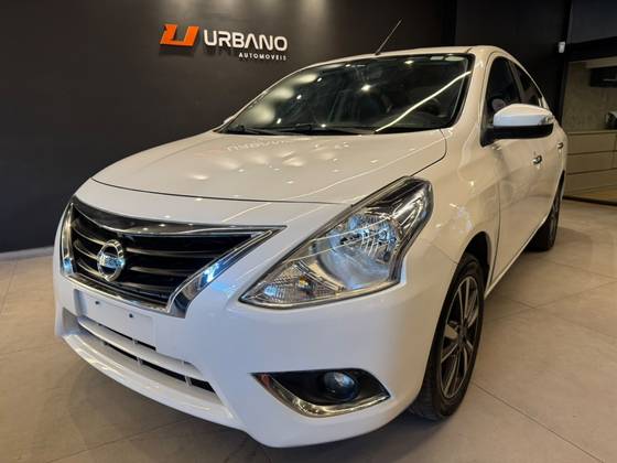 NISSAN VERSA 1.6 16V FLEXSTART SL 4P XTRONIC NISSAN VERSA 1.6 16V FLEXSTART SL 4P XTRONIC